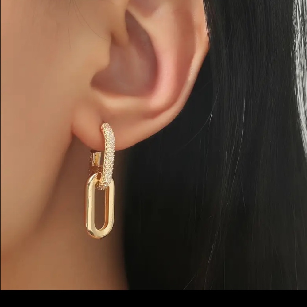 Elegant Gold & Diamond Hoop Link Earrings